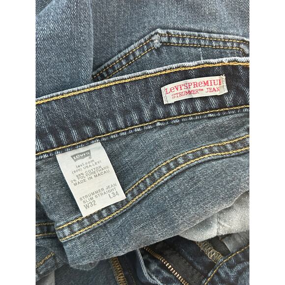 Vintage Levi's Premium Strummer Jeans 32x32 Slim Straight Grunge Raw Hem - Picture 10 of 10